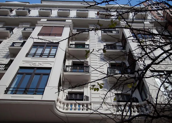 Bubuflats Ayuntamiento 아파트 *